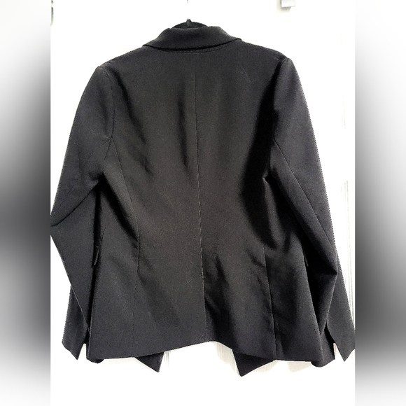 New York & Co-EUC-- 7th Ave Design Studio - Black Blazer - Size S - Picture 5 of 8